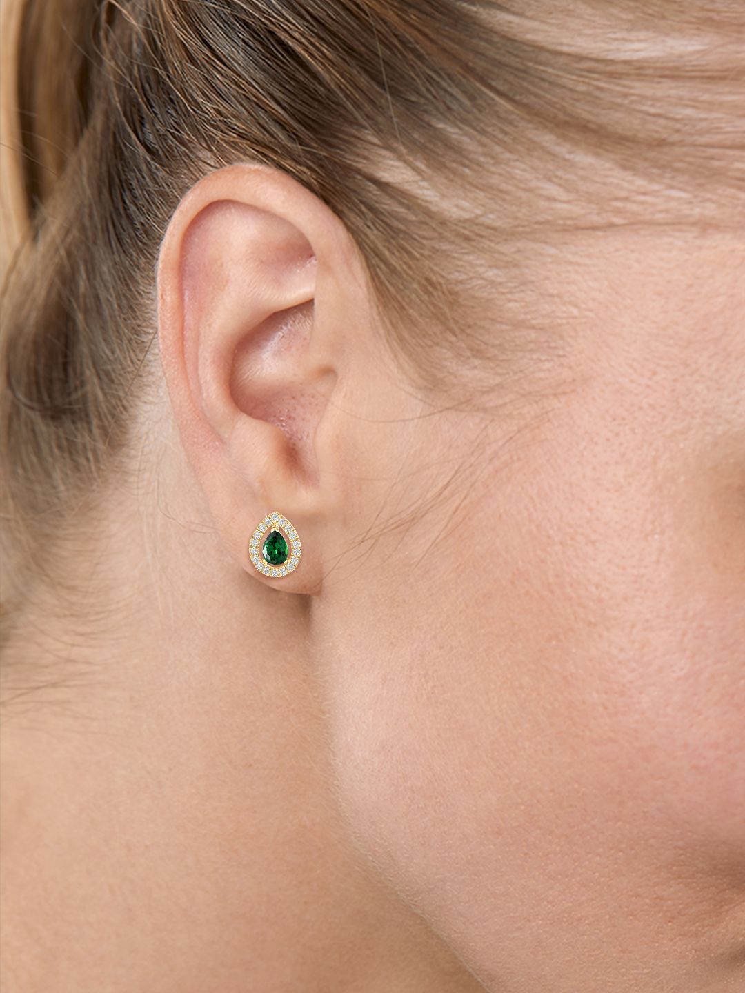 

MINUTIAE Gold Plated Kundan Teardrop Shaped Studs