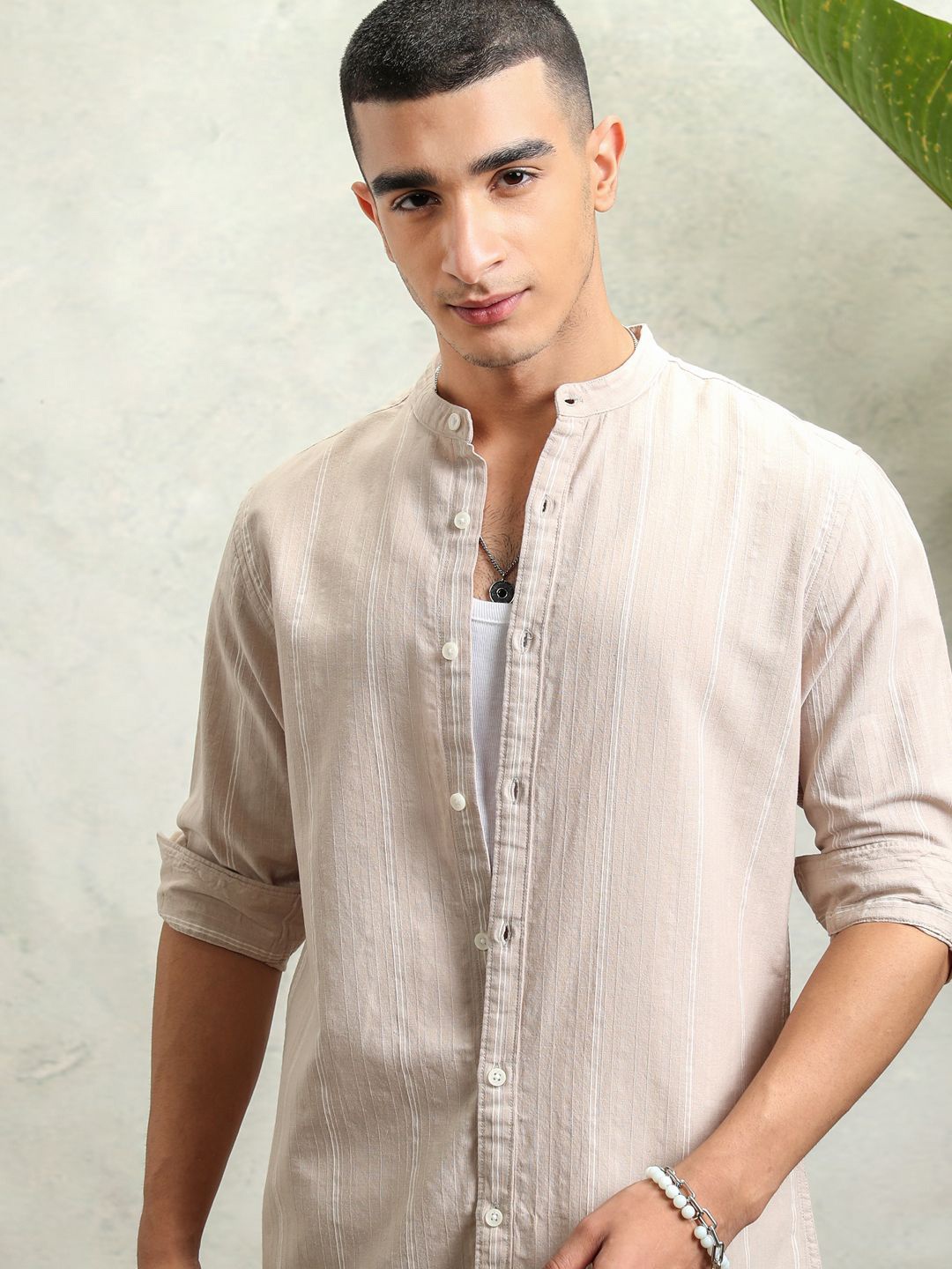 

HIGHLANDER Men Fawn Dobby Textured Striped Mandarin Collar Casual Regular Fit Shirt, Yellow