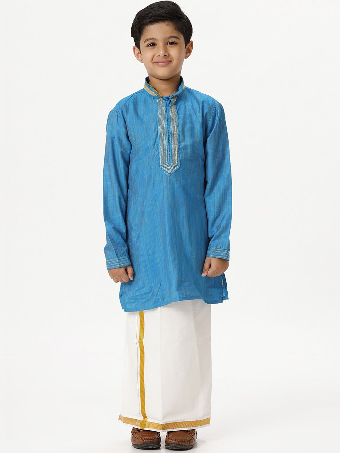 

Ramraj Kids Embellished Kurta With Dhoti, Blue