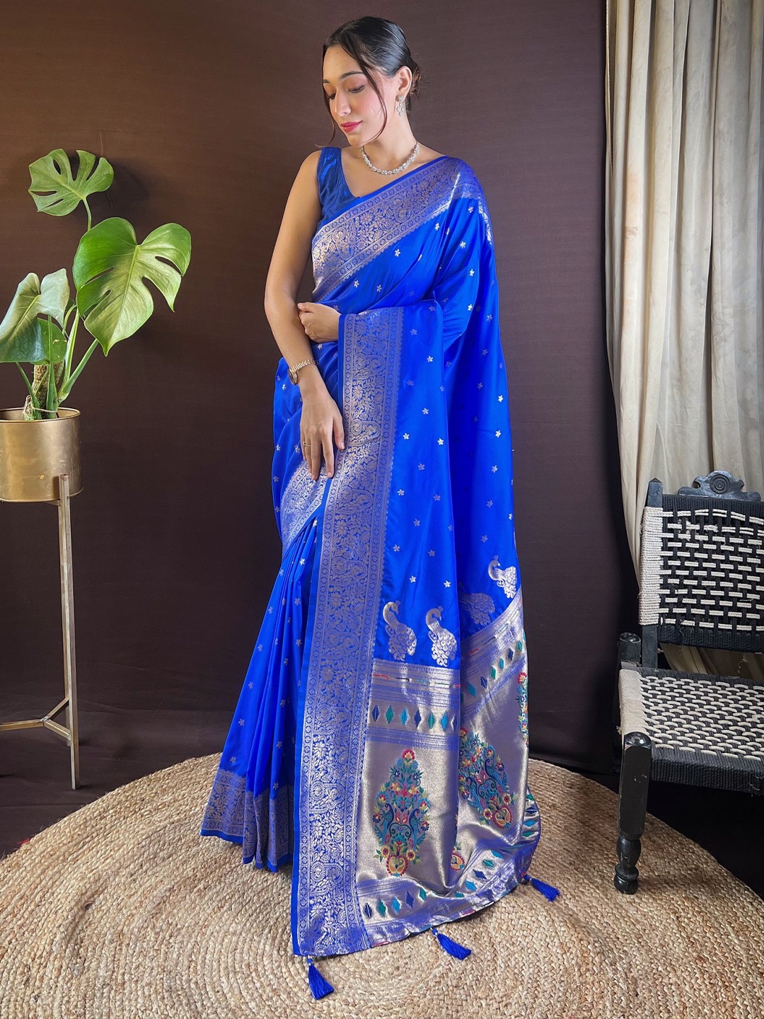 

Divyadham Textiles Woven Design Zari Pure Silk Paithani Saree, Blue