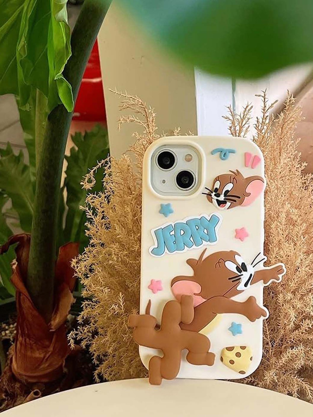 

TREEMODA Cartoon Characters Printed iPhone 14 Pro Max Back Case Mobile Accessories, Cream
