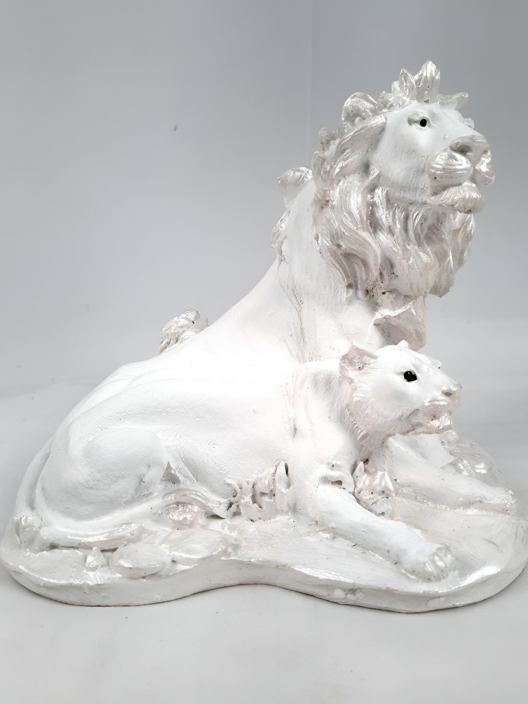 

apka mart Single White Birds And Animals Figurine Extra Large Showpiece