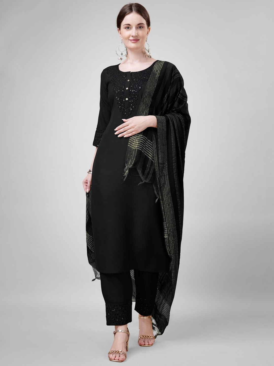 

WILNERCROWN Floral Embroidered Regular Sequinned Kurta With Trousers & Dupatta, Black