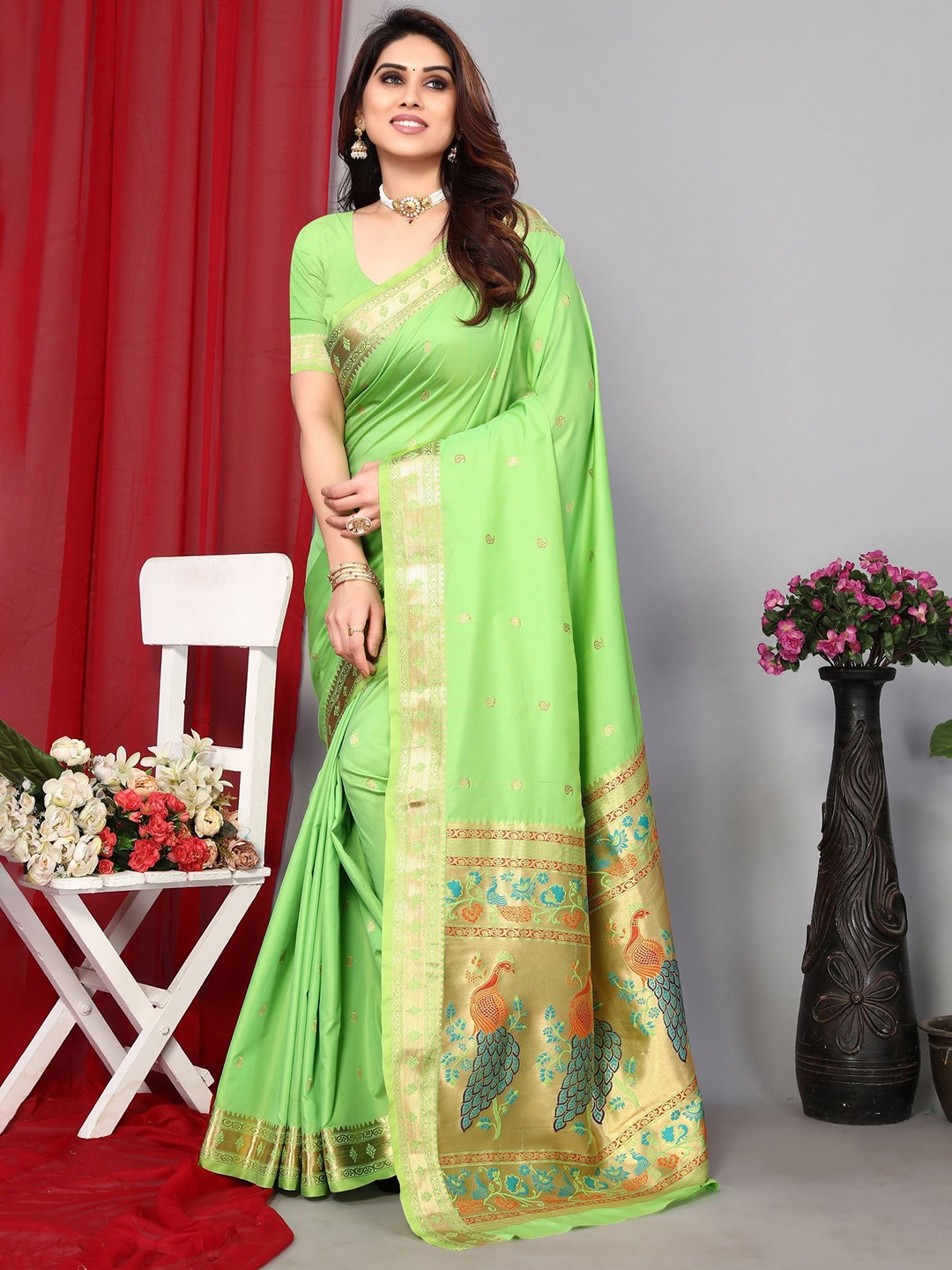 

Divyadham Textiles Woven Design Zari Pure Silk Paithani Saree, Green