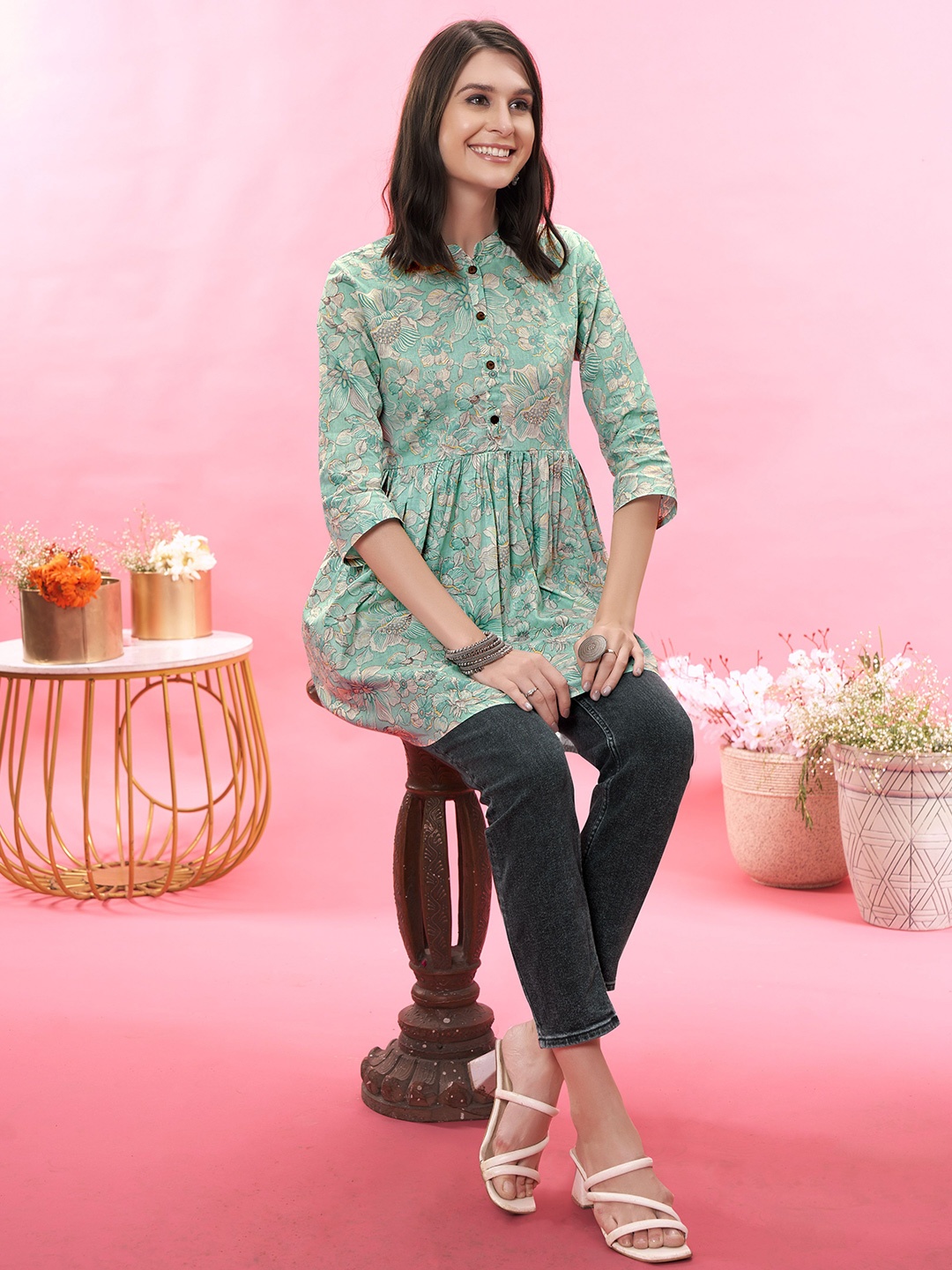 

Anouk Floral Printed Pure Cotton Pleated Short Kurti, Blue