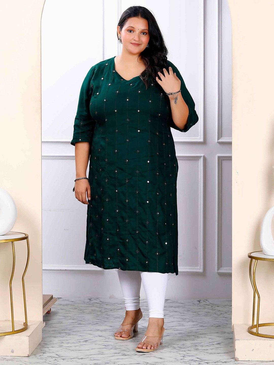 

MIRAVAN Embroidered Straight Kurta, Green