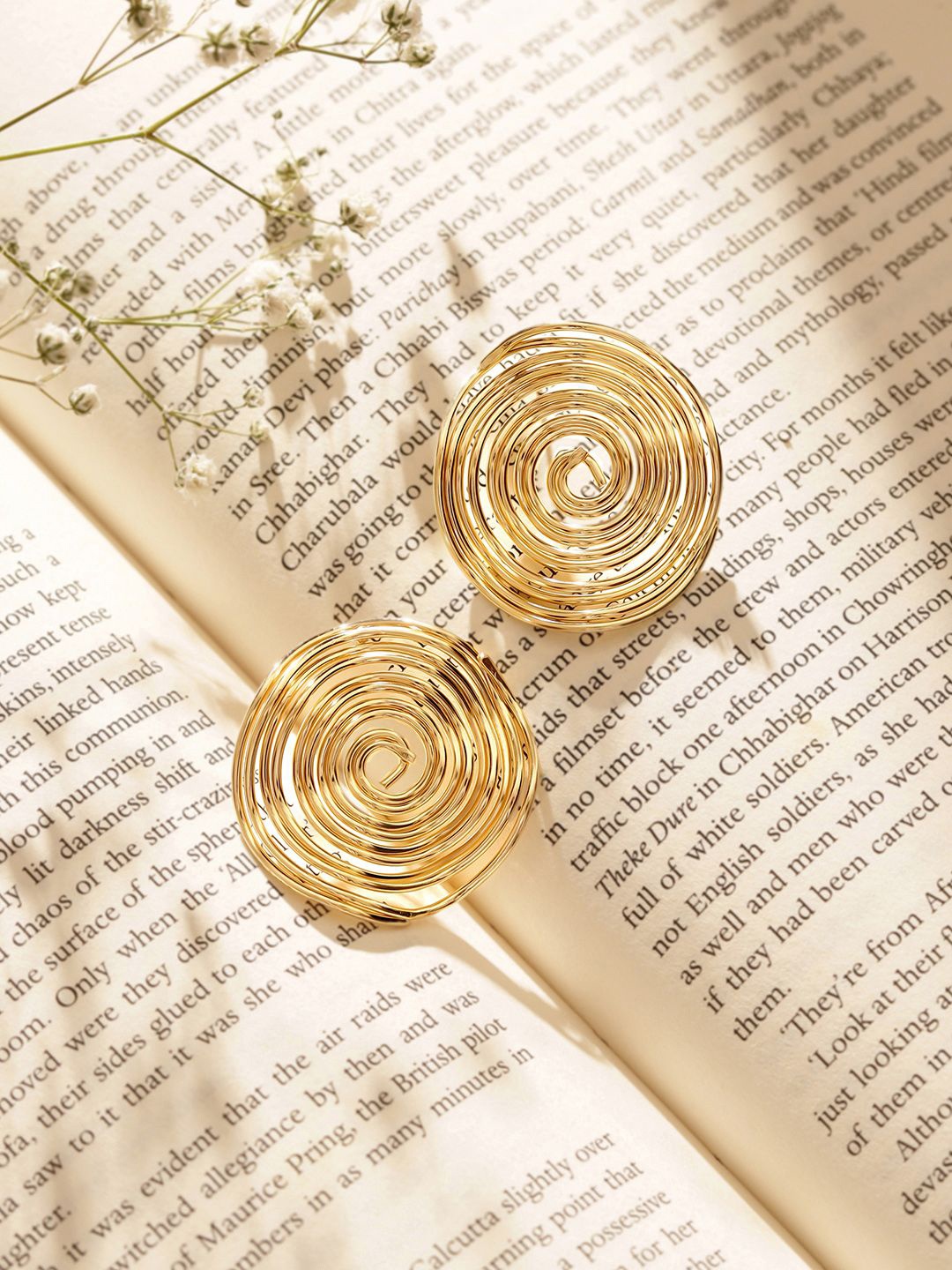 

Priyaasi Gold Plated Studs