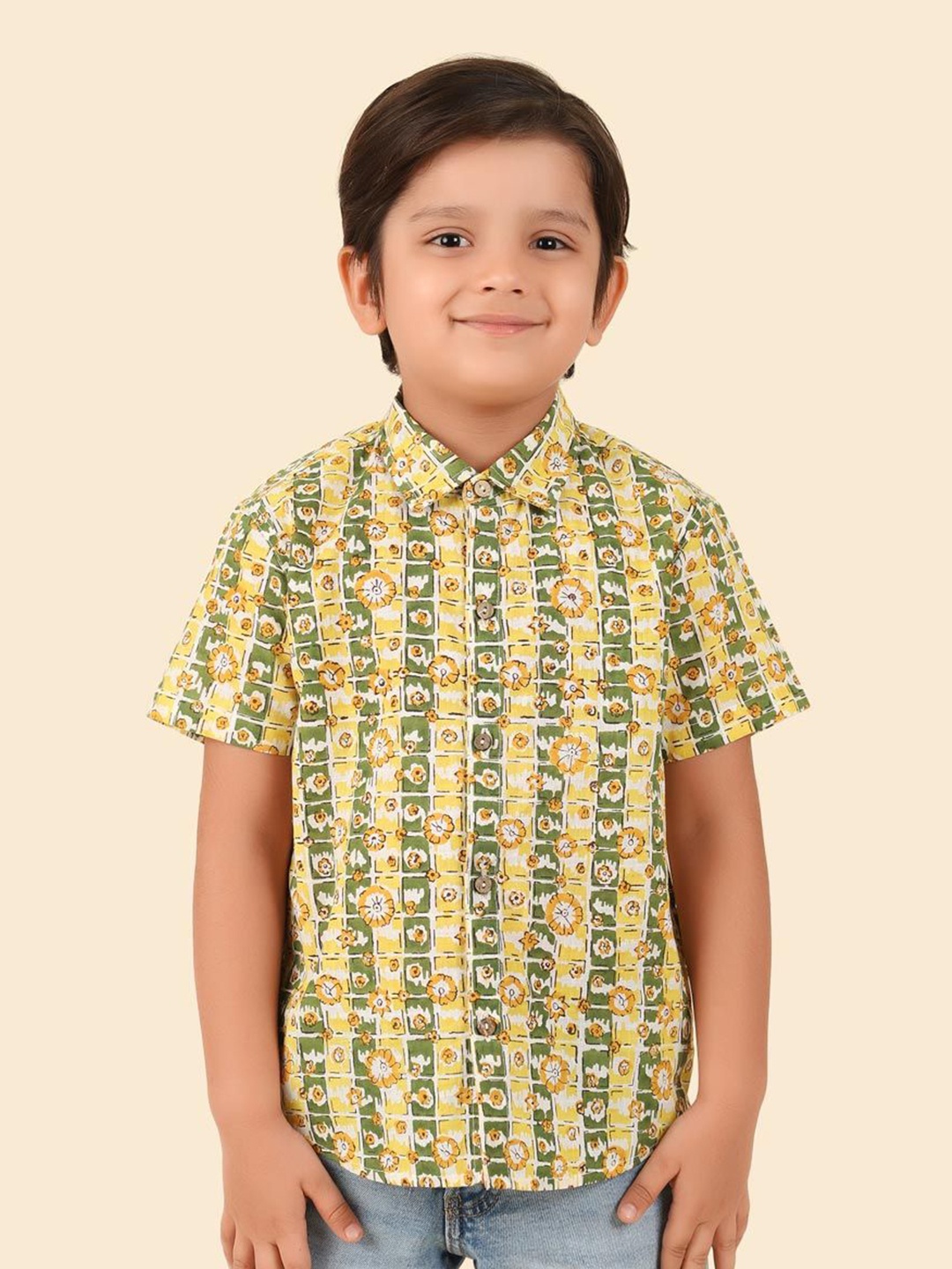 

Fabindia Boys Spread Collar Floral Printed Cotton Casual Shirt, Green