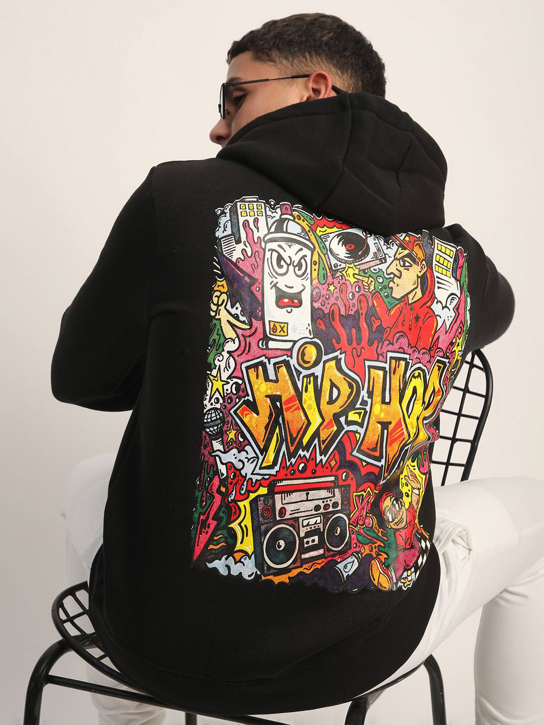 

THALASI Men Graphic Printed Hooded Sweatshirt, Black