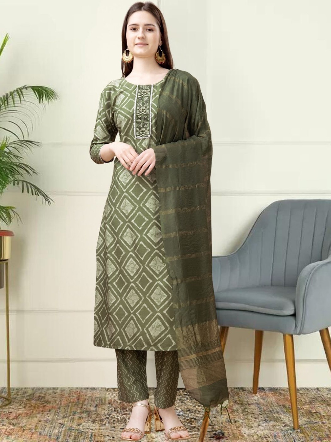 

KAZIA Printed Thread Work Kurta with Trousers & Dupatta, Lime green