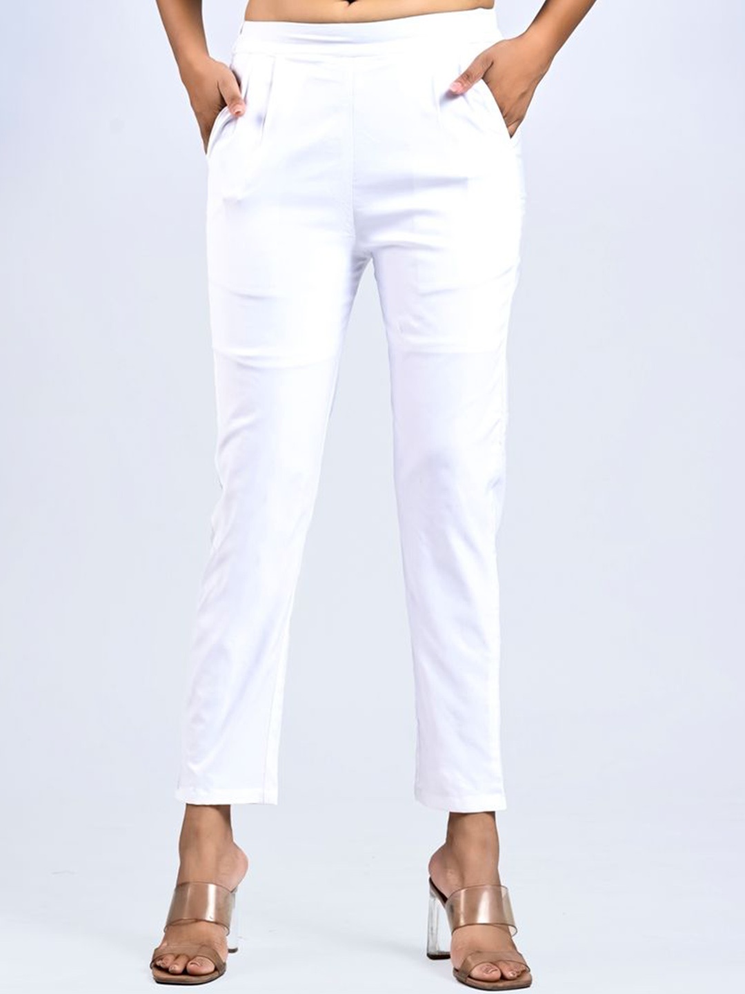 

MIRAYYA Women Tailored Skinny Fit Trousers, White