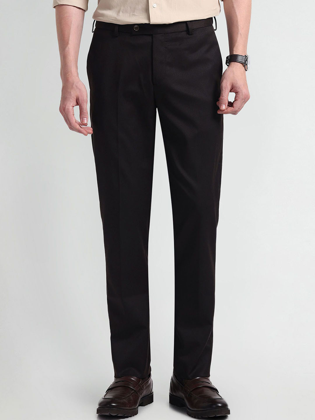 

Arrow Men Solid Tapered Fit Trousers, Brown