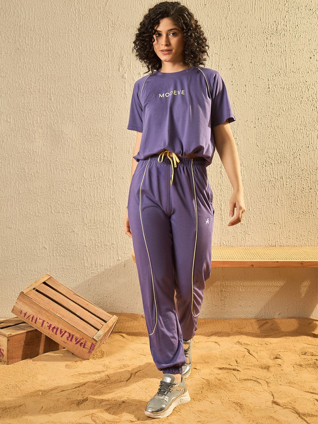

Modeve Crop T-Shirt & Jogger, Purple