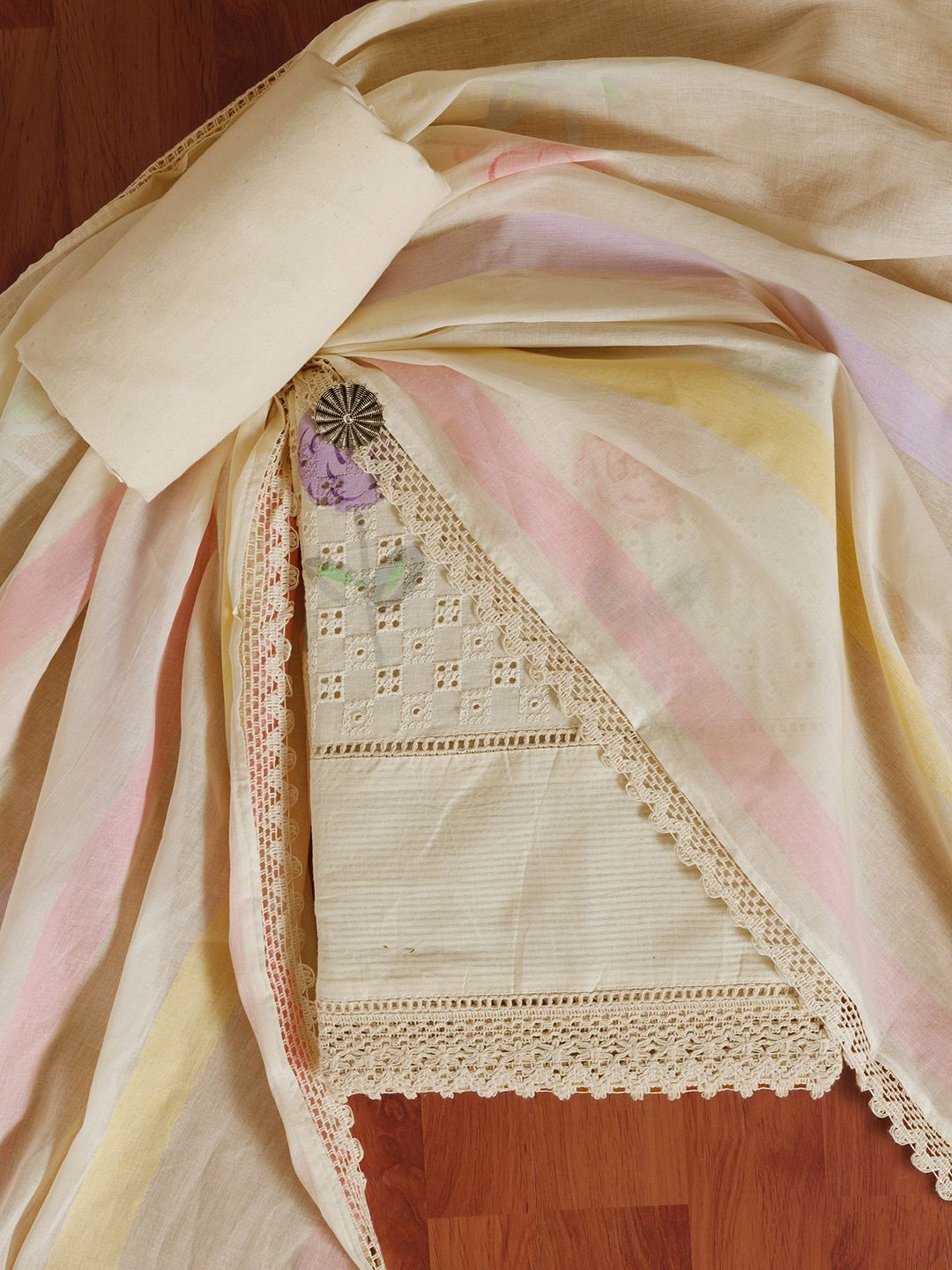 

Ahalyaa Self Designed Pure Cotton Semi-Stitched Dress Material, Off white