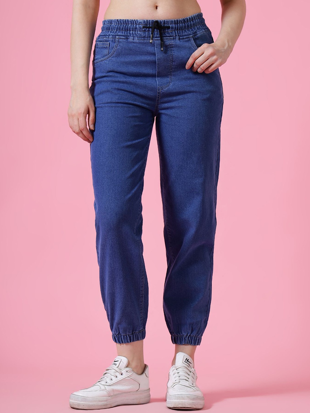 

4WRD by Dressberry Women Classic Mid-Rise Jogger Jeans, Blue