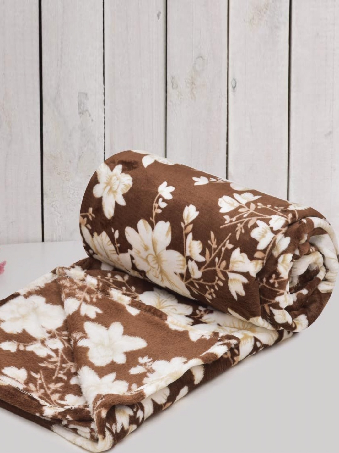 

RRC Brown & White Floral Woollen Mild Winter 350 GSM Single Bed Dohar