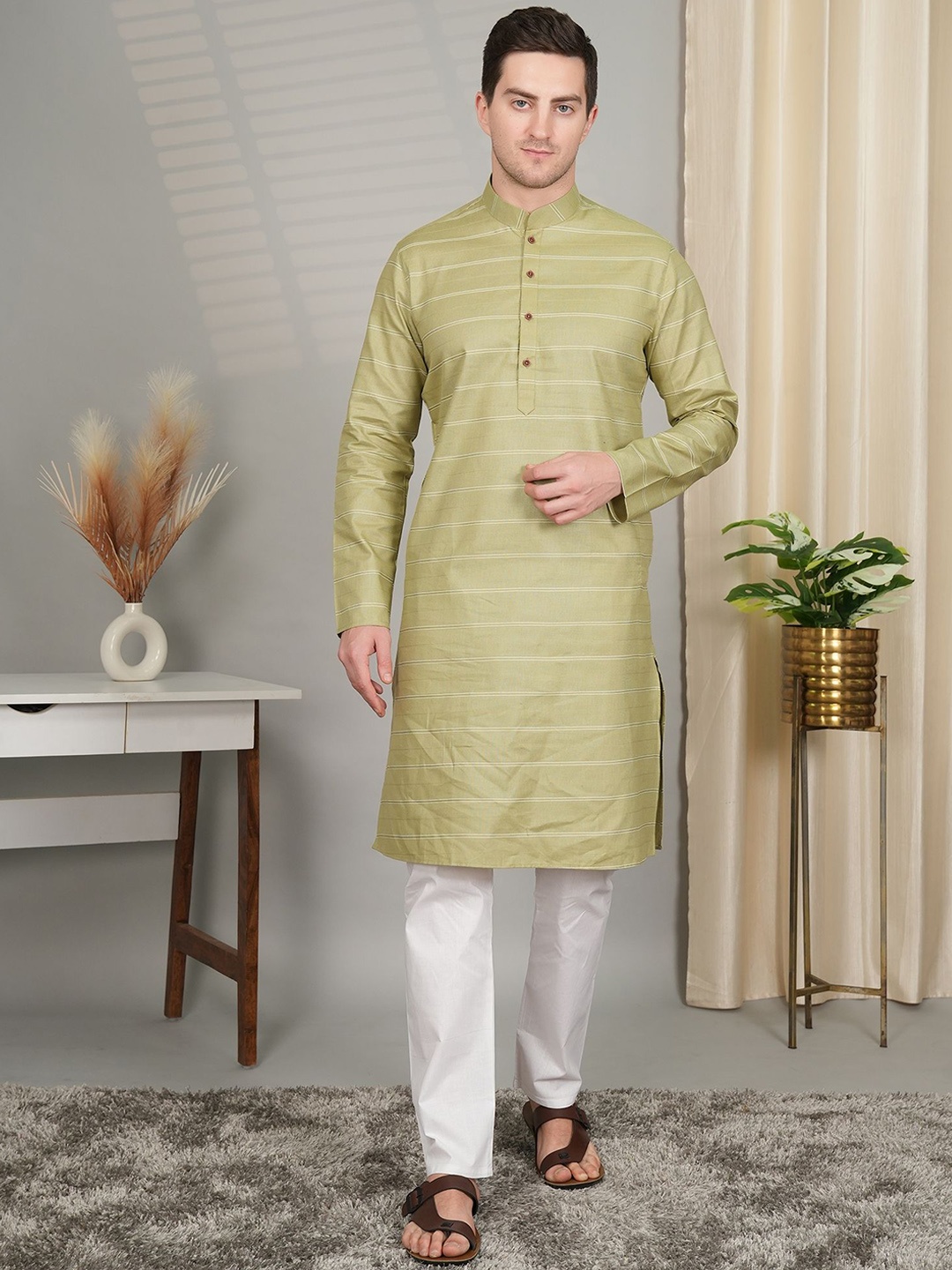 

LA'SCOOT Striped Mandarin Collar Pure Cotton Straight Kurta with Pyjamas, Green