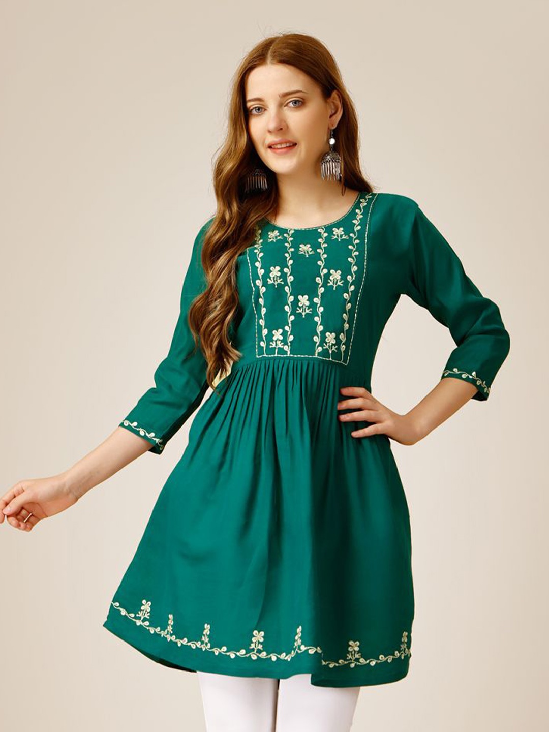 

WILNERCROWN Women Ethnic Motifs Round Neck Top, Green