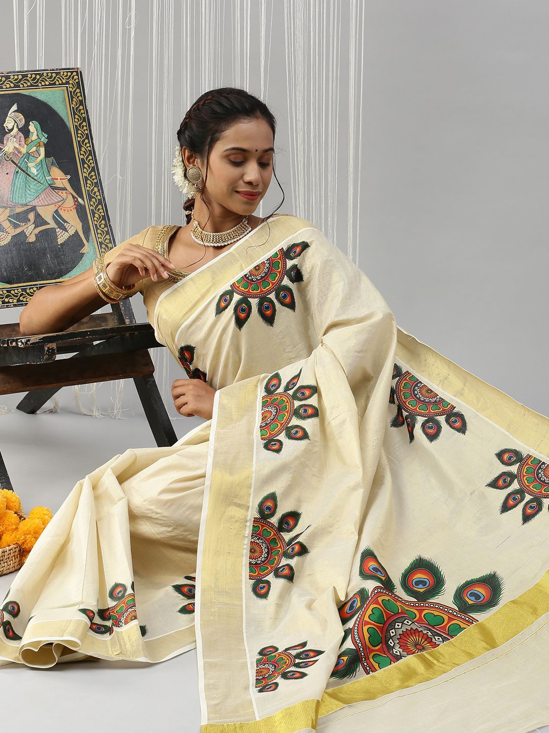 

Ramraj Ethnic Motifs Zari Tissue Saree, Gold
