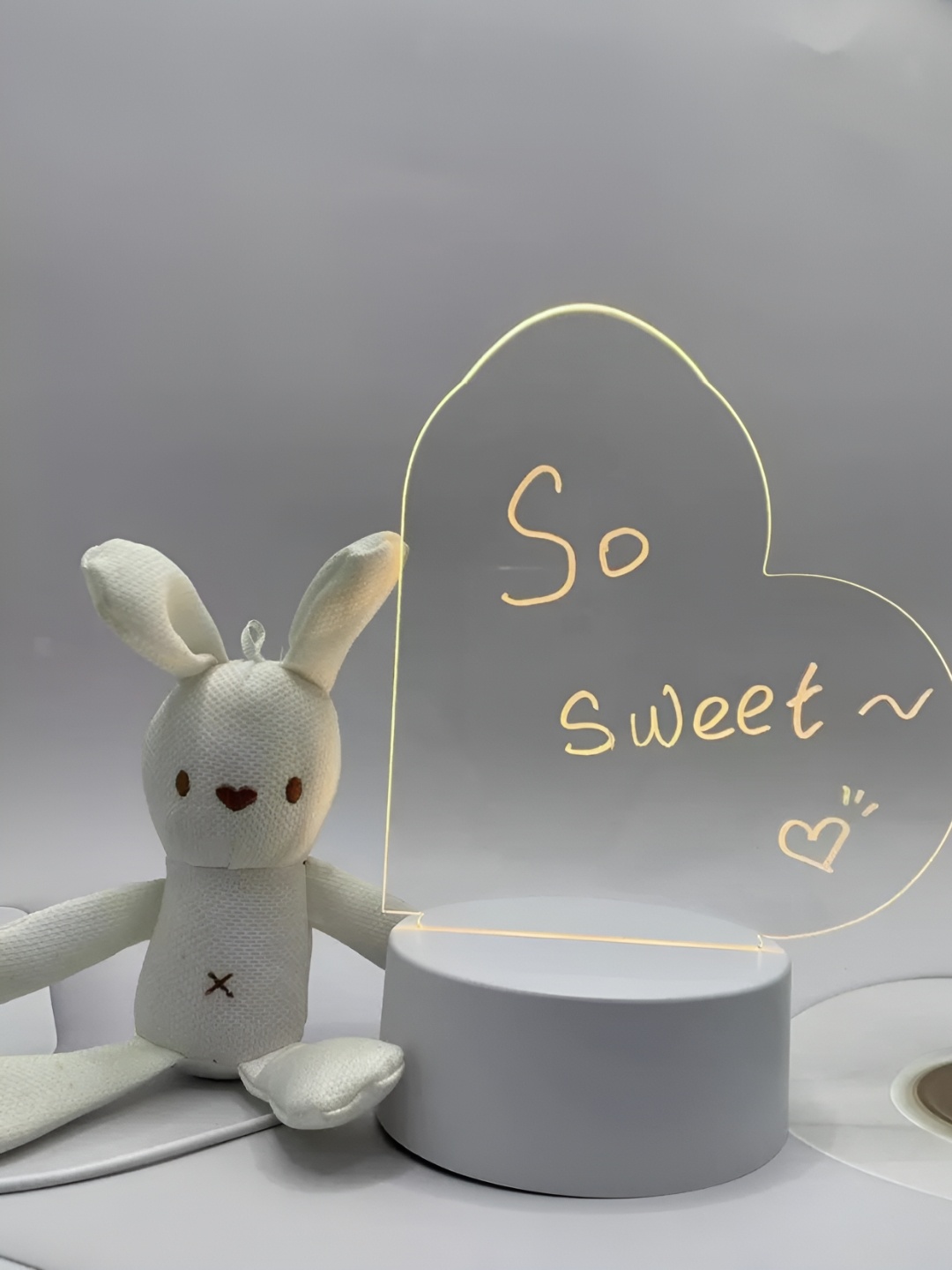 

XERGY White & Transparent Acrylic Heart Shaped Writing Pad Table Lamp