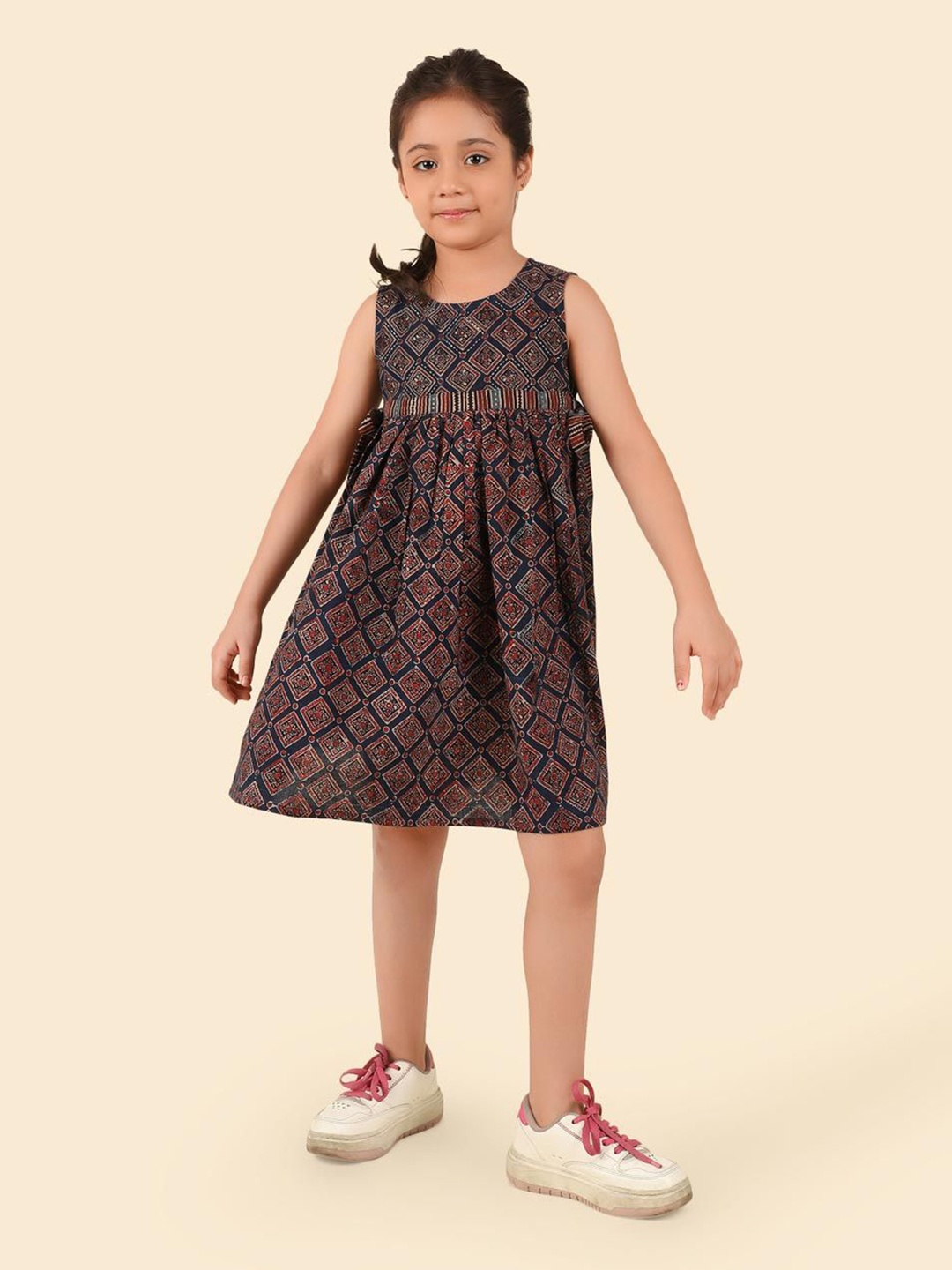 

Fabindia Girls Printed Fit and Flare Dress, Blue