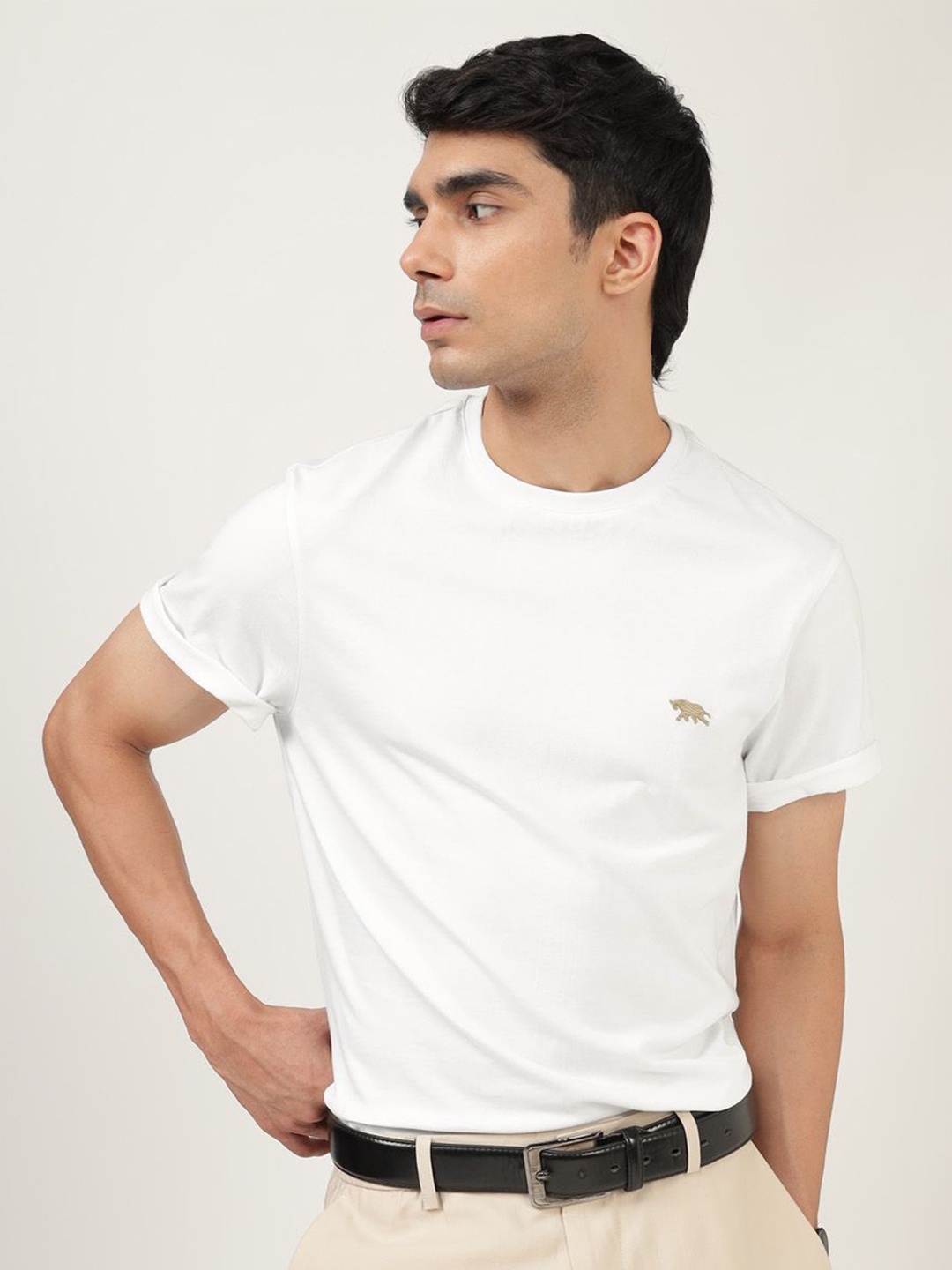 

Andamen Men Solid Round Neck Cotton T-shirt, White