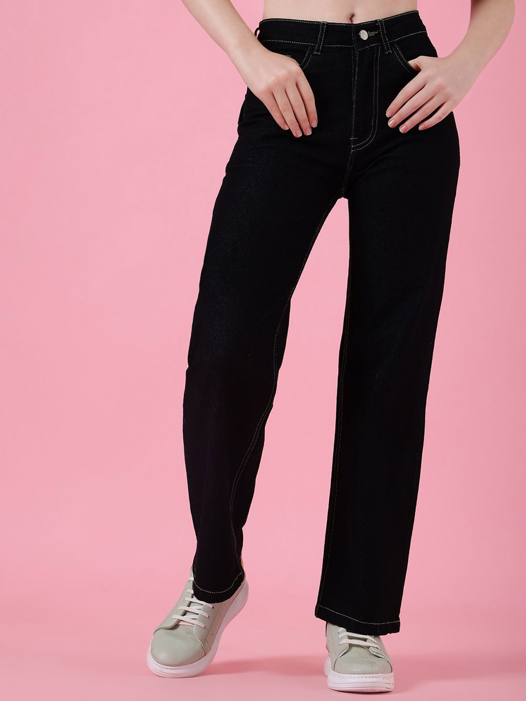 

4WRD by Dressberry Women Regular Fit Classic High-Rise Jeans, Black