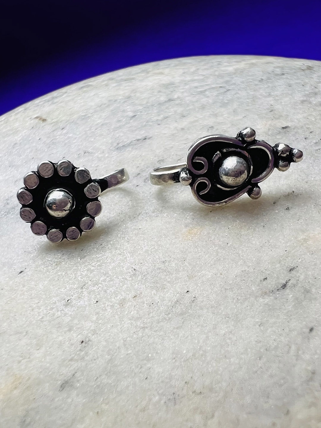 

Arte Jewels Set Of 2 Sterling Silver Oxidised Stud Nosepin