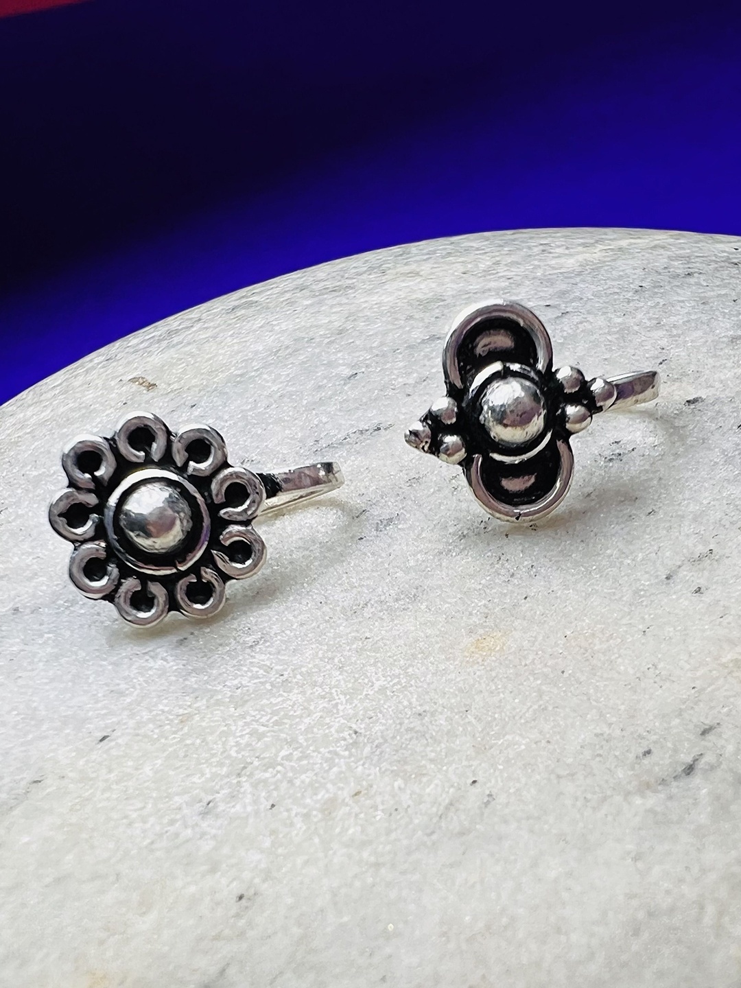 

Arte Jewels Set Of 2 Sterling Silver Oxidised Stud Nosepin