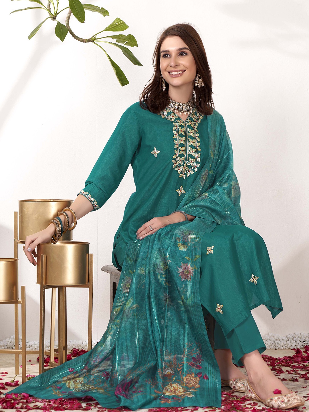 

Anouk Floral Yoke Design V-Neck Patchwork Straight Kurta with Trousers & Dupatta, Teal