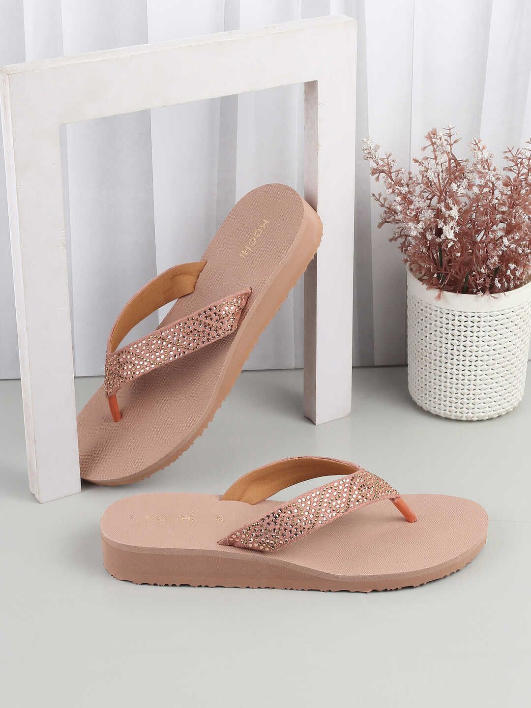 

Mochi Women Open Toe Flats, Rose gold