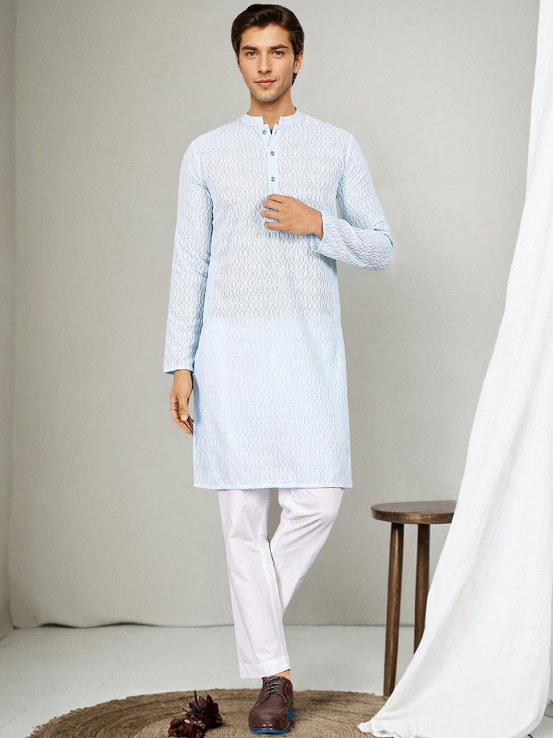 

Anouk Floral Embroidered Mandarin Collar Straight Kurta, Blue