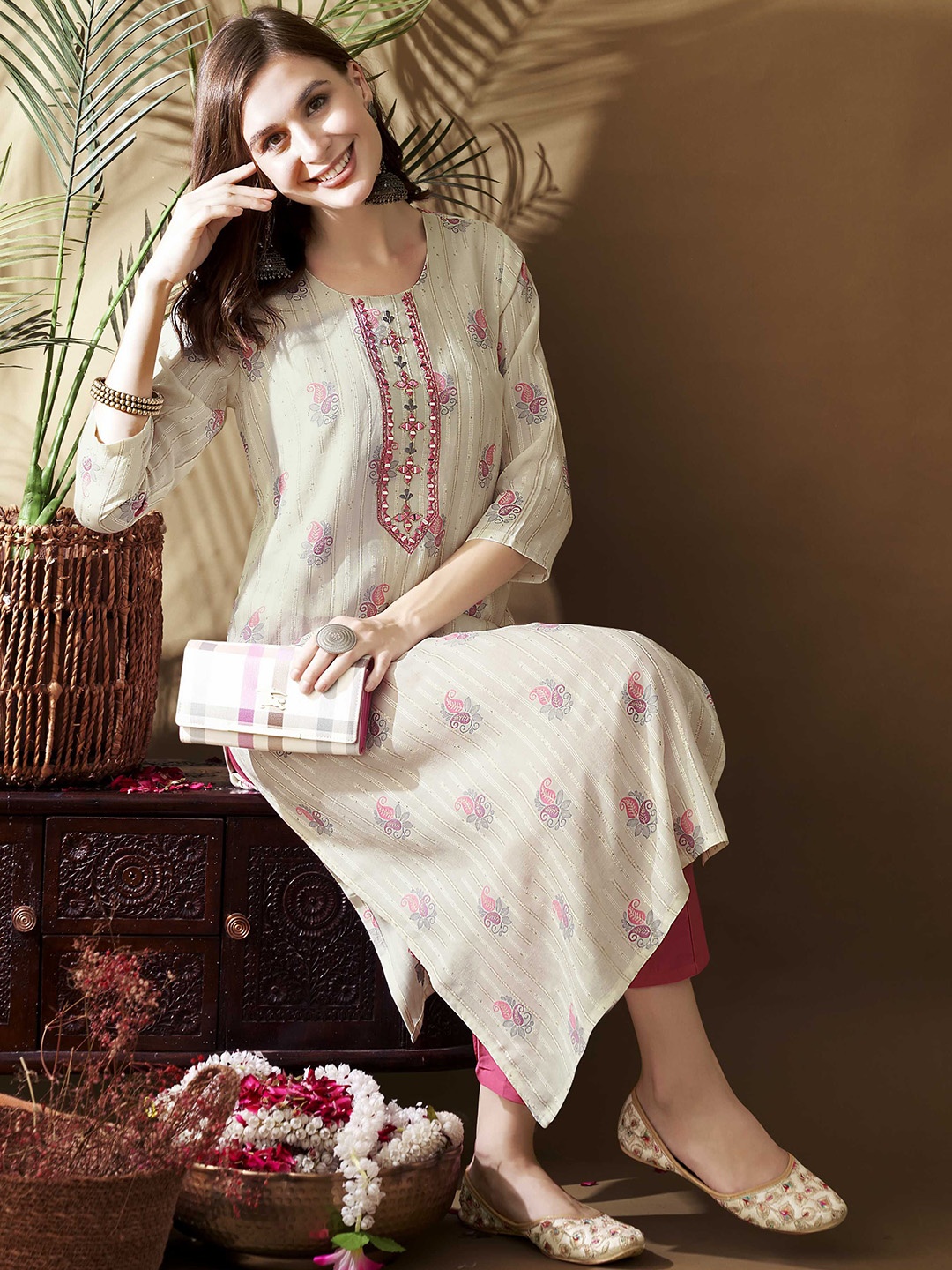 

Anouk Paisley Printed Mirror Work Cotton Straight Kurta, White
