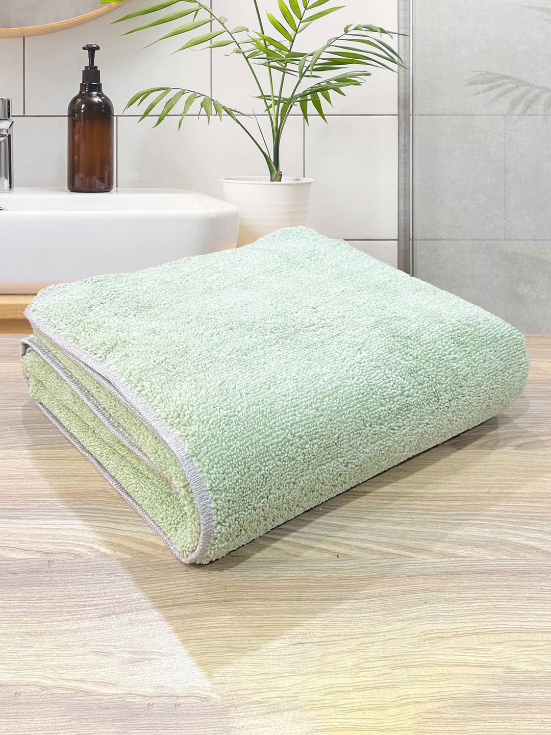 

LABHAM Olive Green Cotton 450 GSM Bath Towel