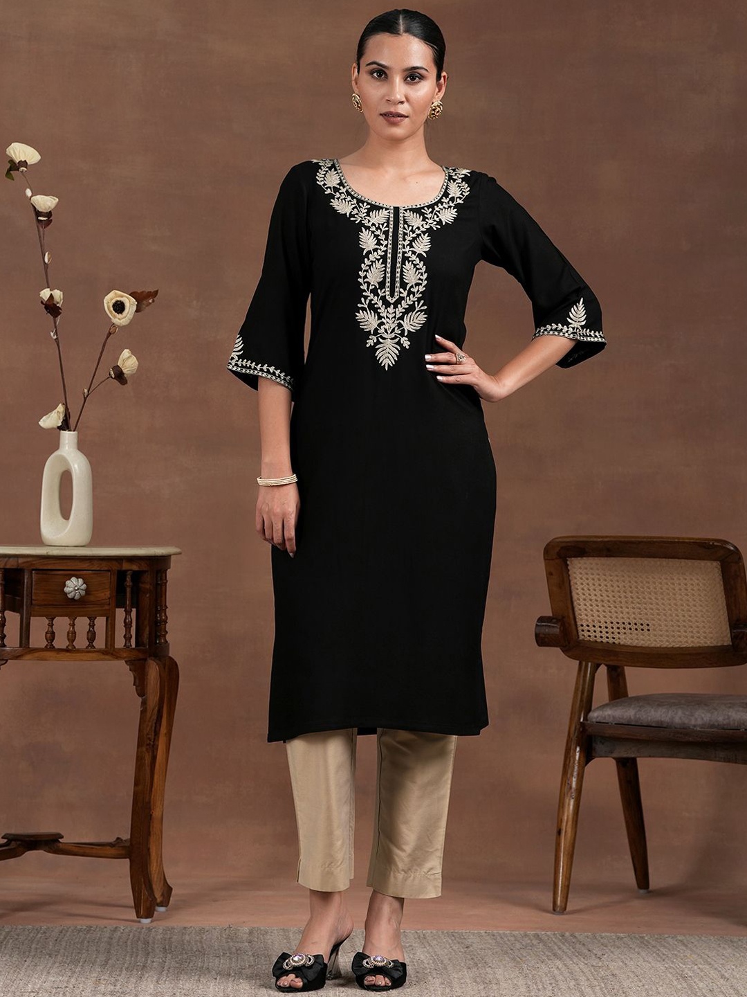 

Libas Black Floral Embroidered Yoke Design Flared Sleeves Zari Straight Kurta
