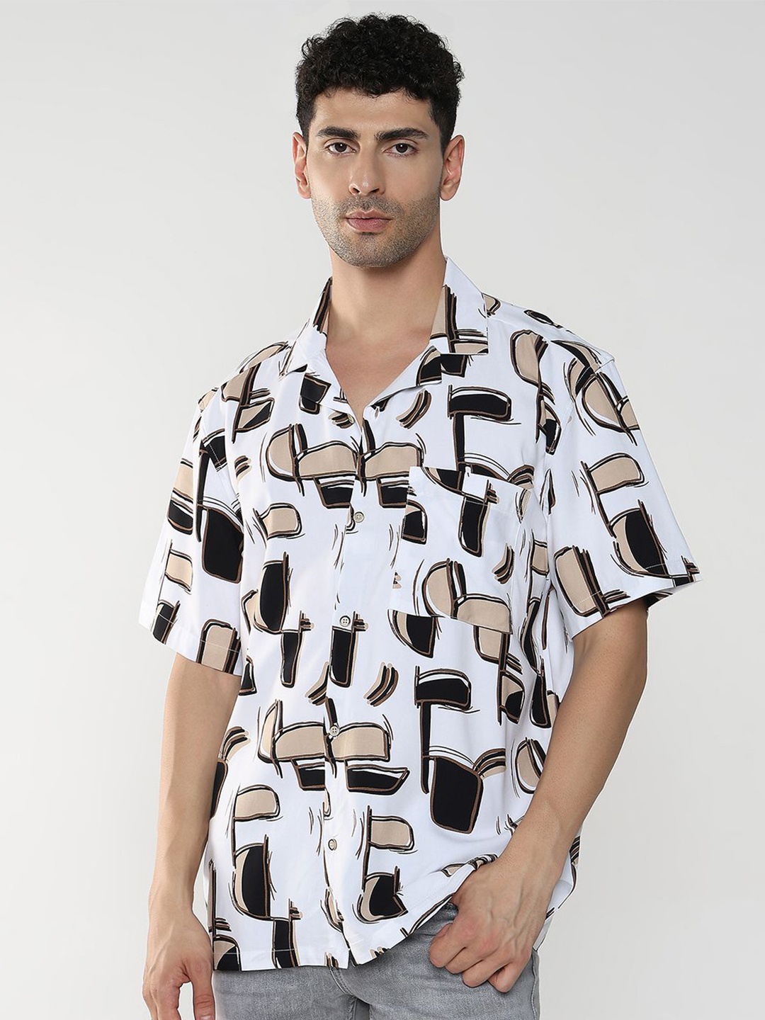 

R&B Men Cuban Collar Abstract Printed Casual Shirt, White