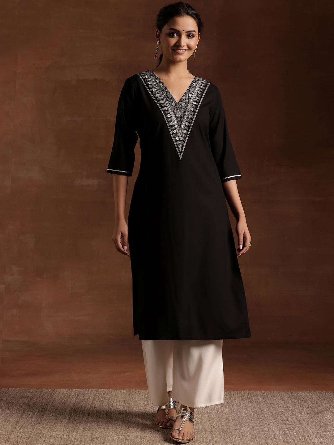 

Libas Floral Yoke Design Straight Kurta, Black