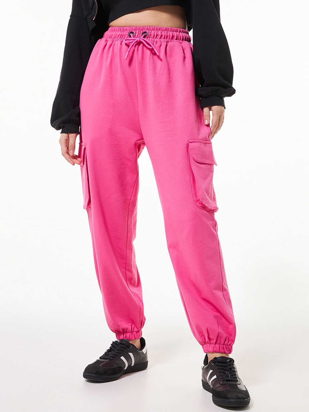 

Bewakoof AIR 1.0 Women Loose Fit Mid Rise Cargo Joggers, Pink