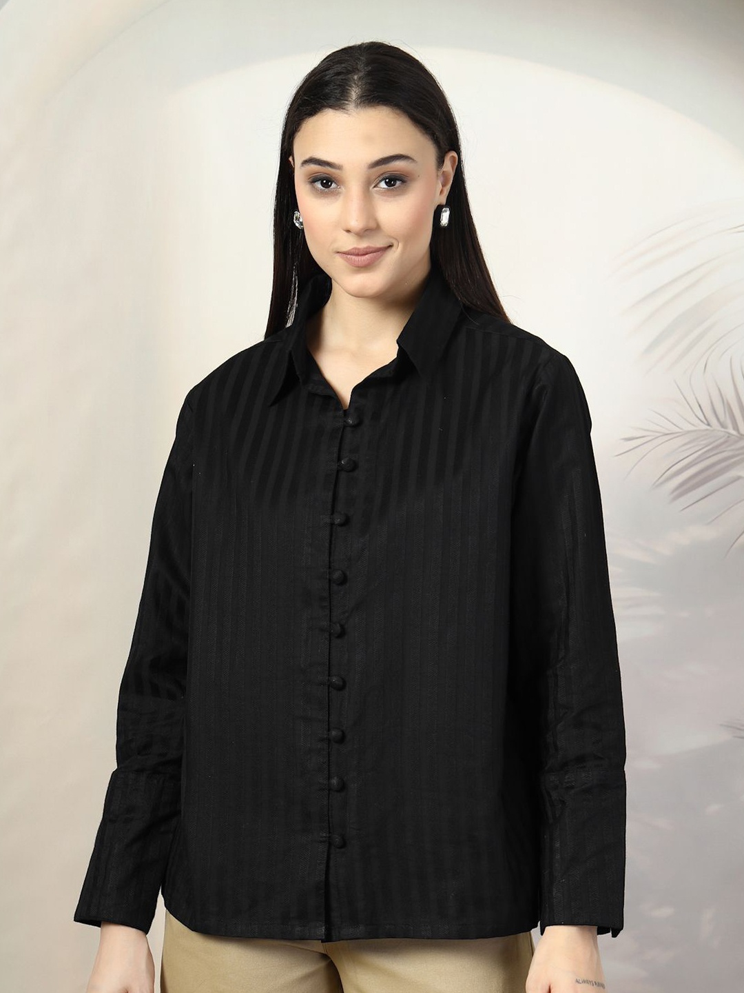 

plusS Women Standard Spread Collar Solid Cotton Casual Shirt, Black