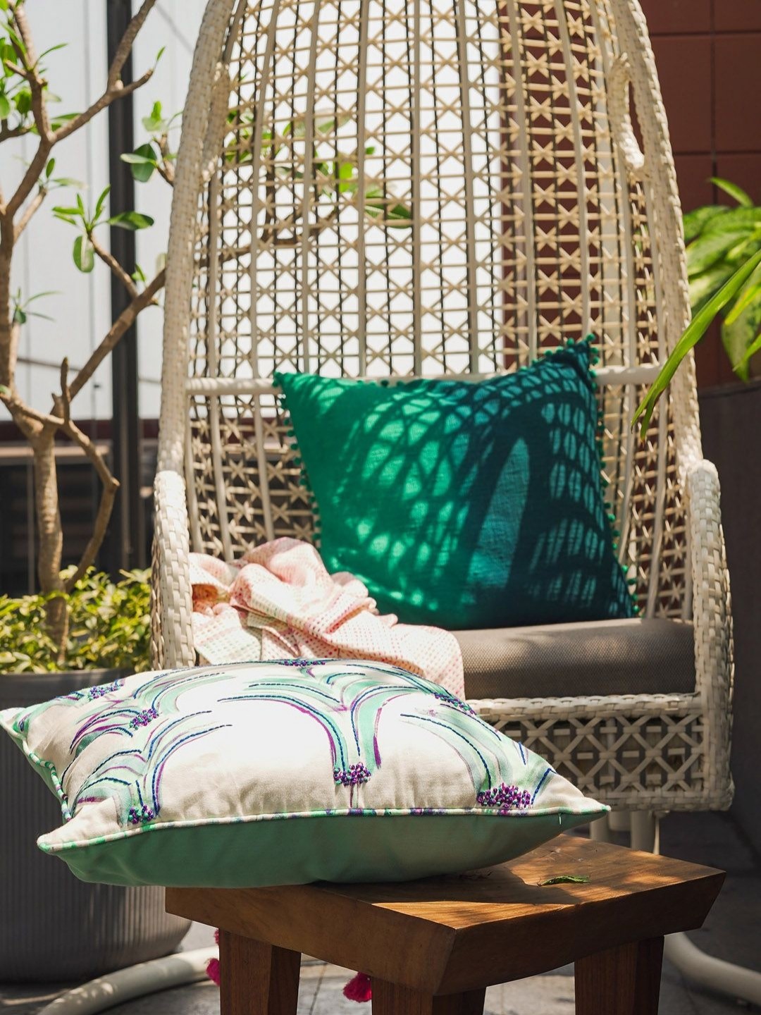 

ONSETHOMES flair of nature Blue and Green Colourblocked Square Cushion Cover