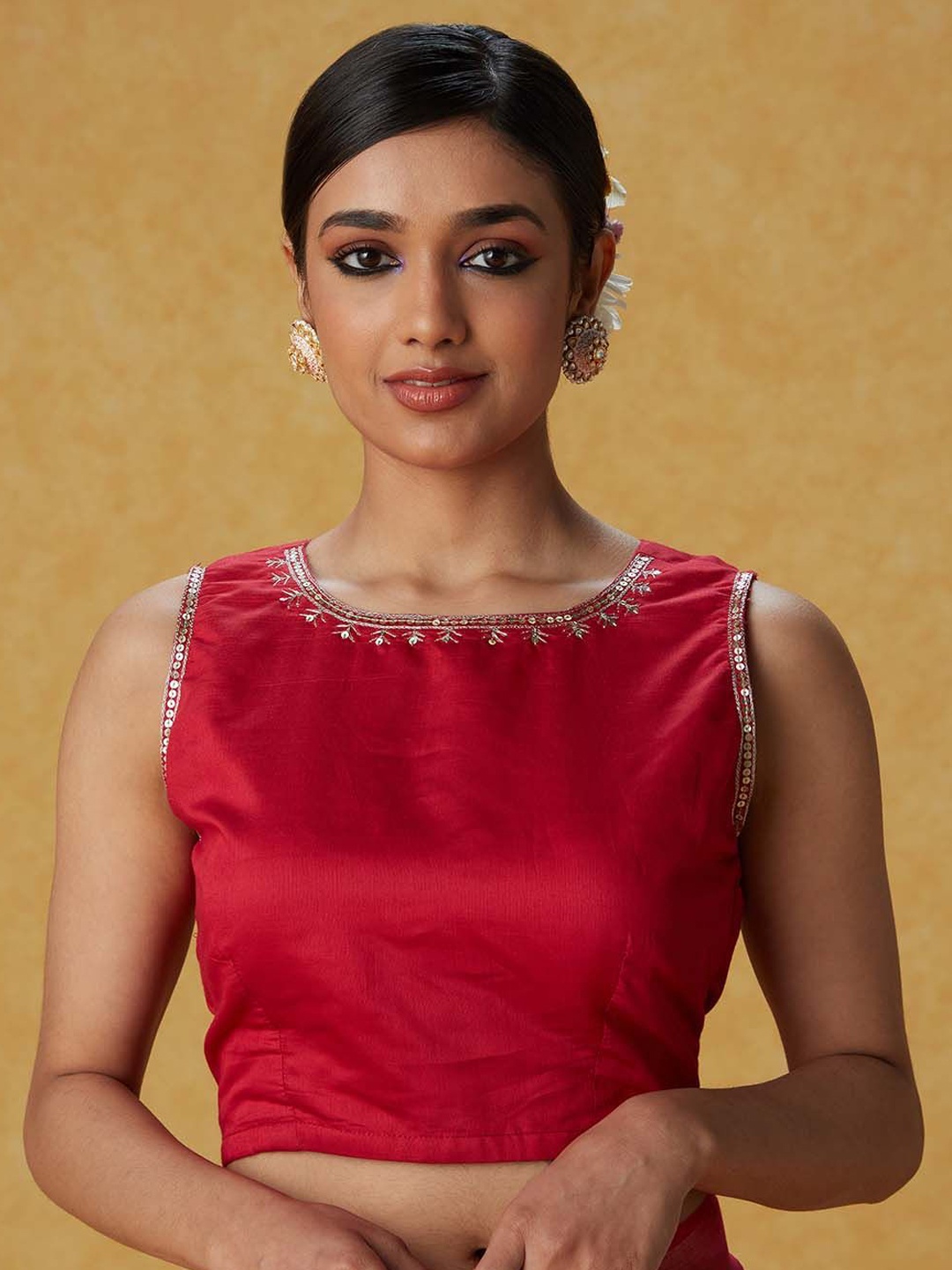 

Likha Embellished Detail Sleeveless Saree Blouse, Pink