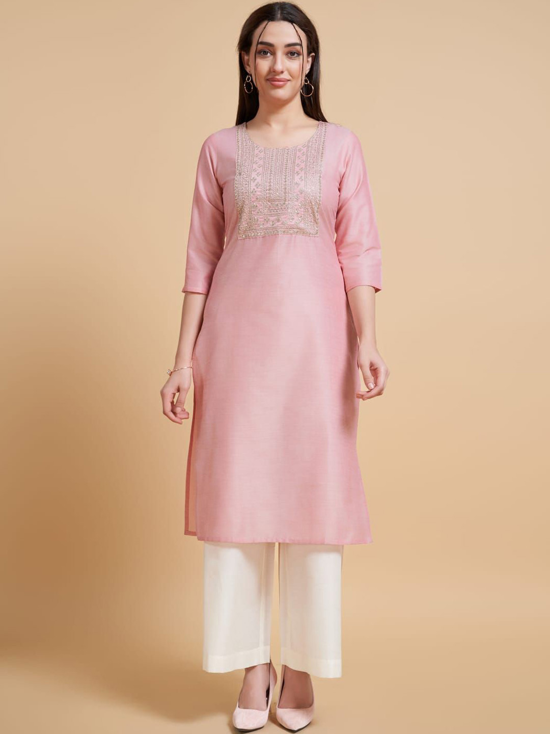 

Suha Embellished Yoke Design Sequinned Straight Kurta, Pink