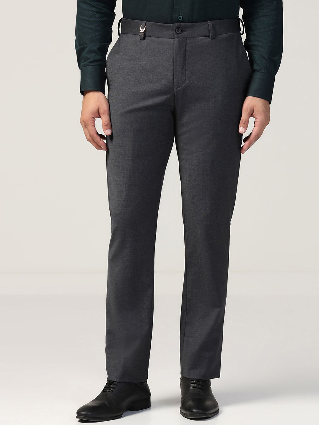 

Blackberrys Men Luxe Slim Fit Formal Trouser, Charcoal