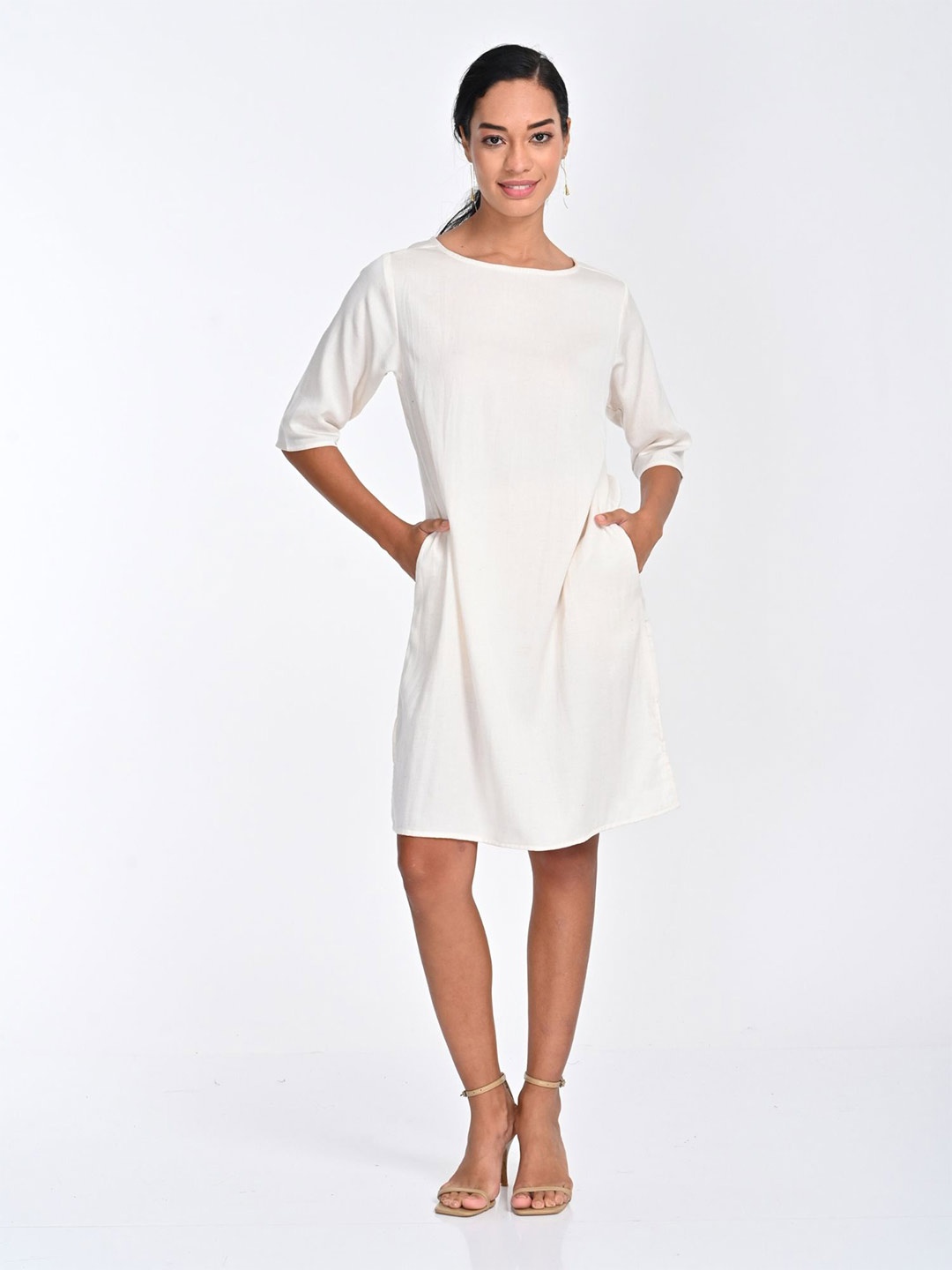 

Saltpetre Women Cream Boatneck Straight Fit Knee Length Dress