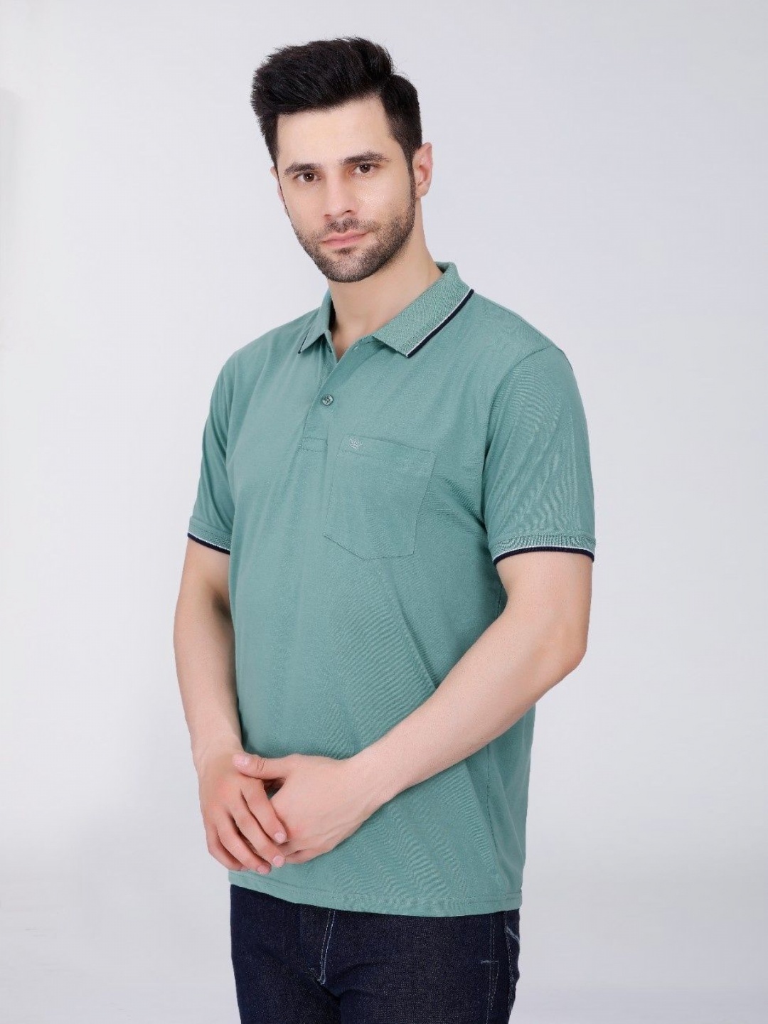 

ARRAY Men Solid Polo Collar Cotton T-shirt, Sea green