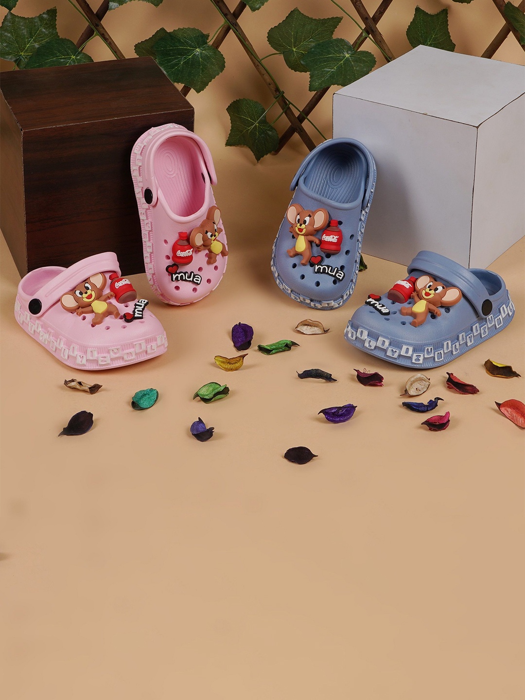 

BAESD Kids Pack Of 2 Croslite Clogs, Pink