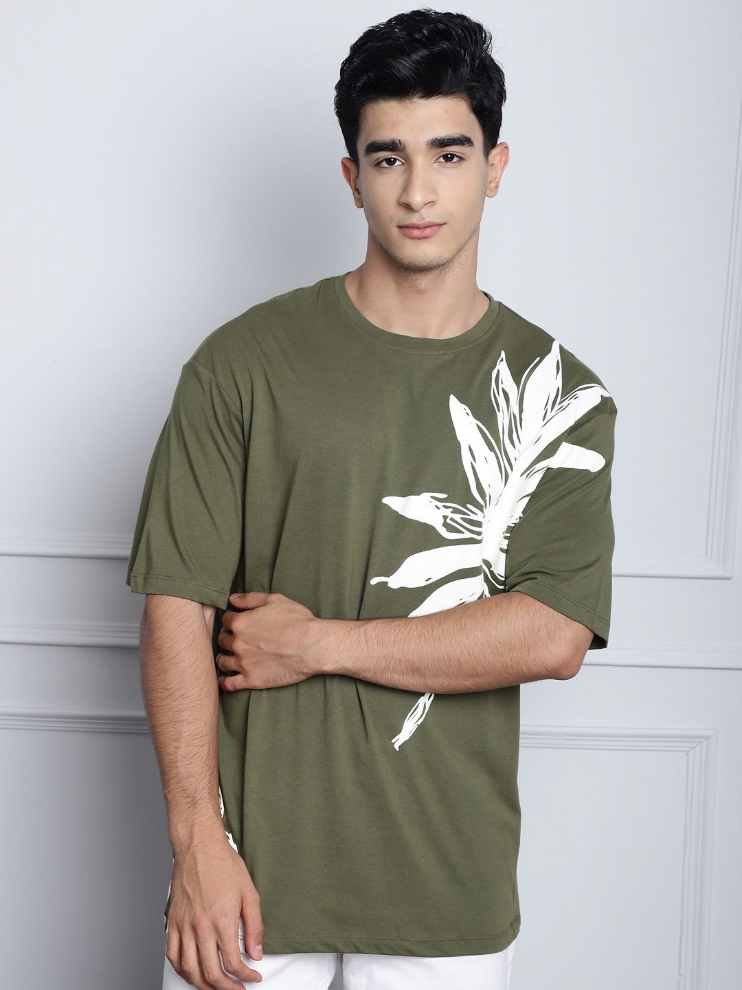 

DOOR74 Men Floral Printed Round Neck Cotton Oversized T-shirt, Olive