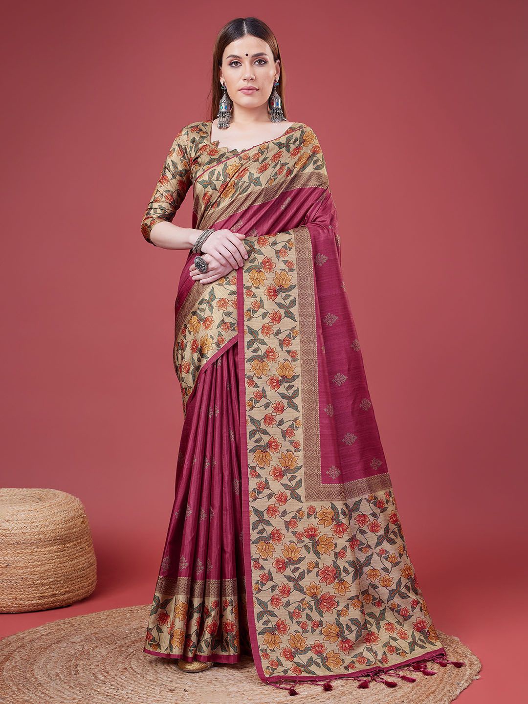 

DOI MOI Ethnic Motifs Printed Zari Banarasi Saree, Pink