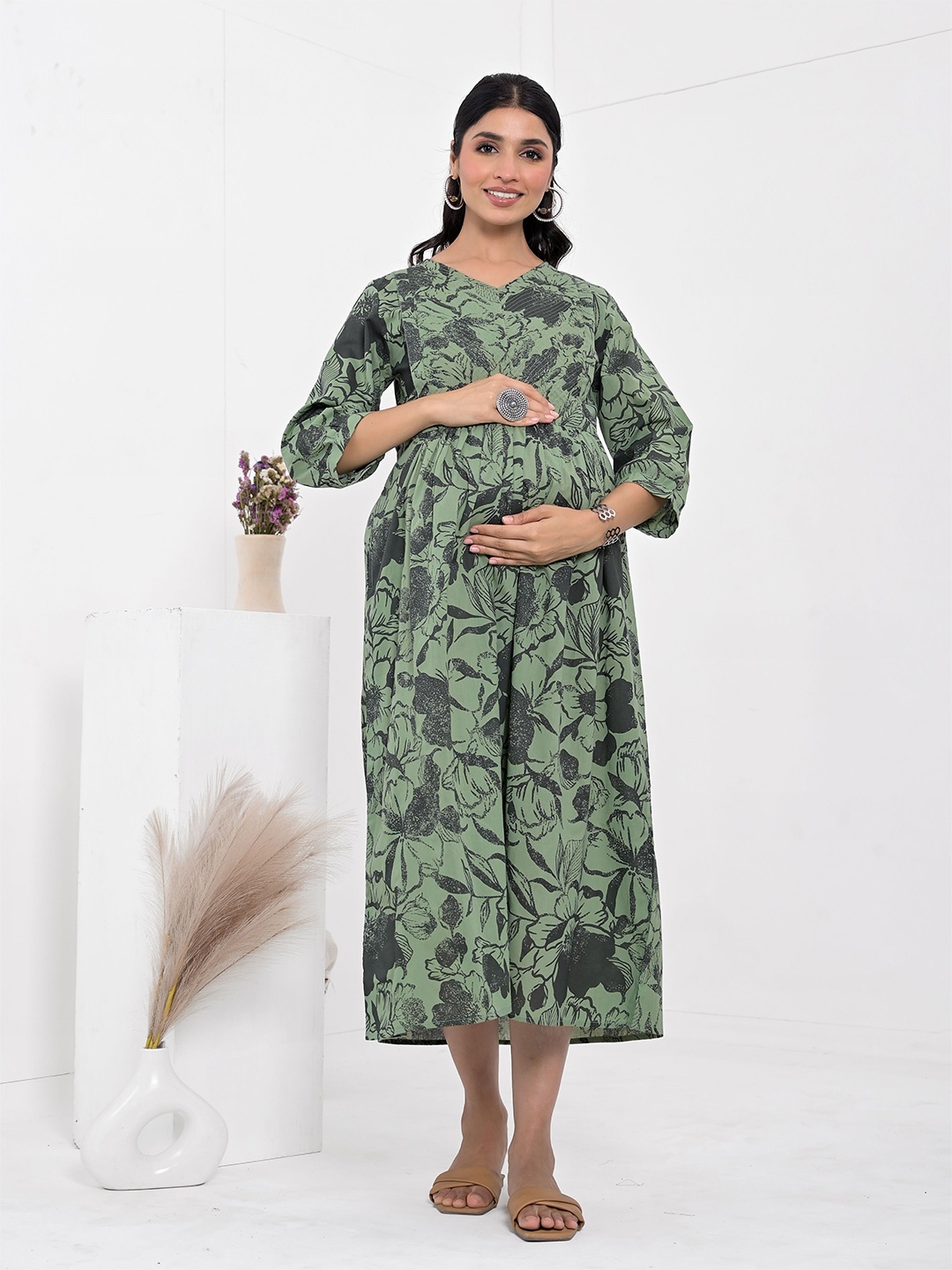 

Negen Women Floral Print Maternity Fit & Flare Maxi Dress, Green