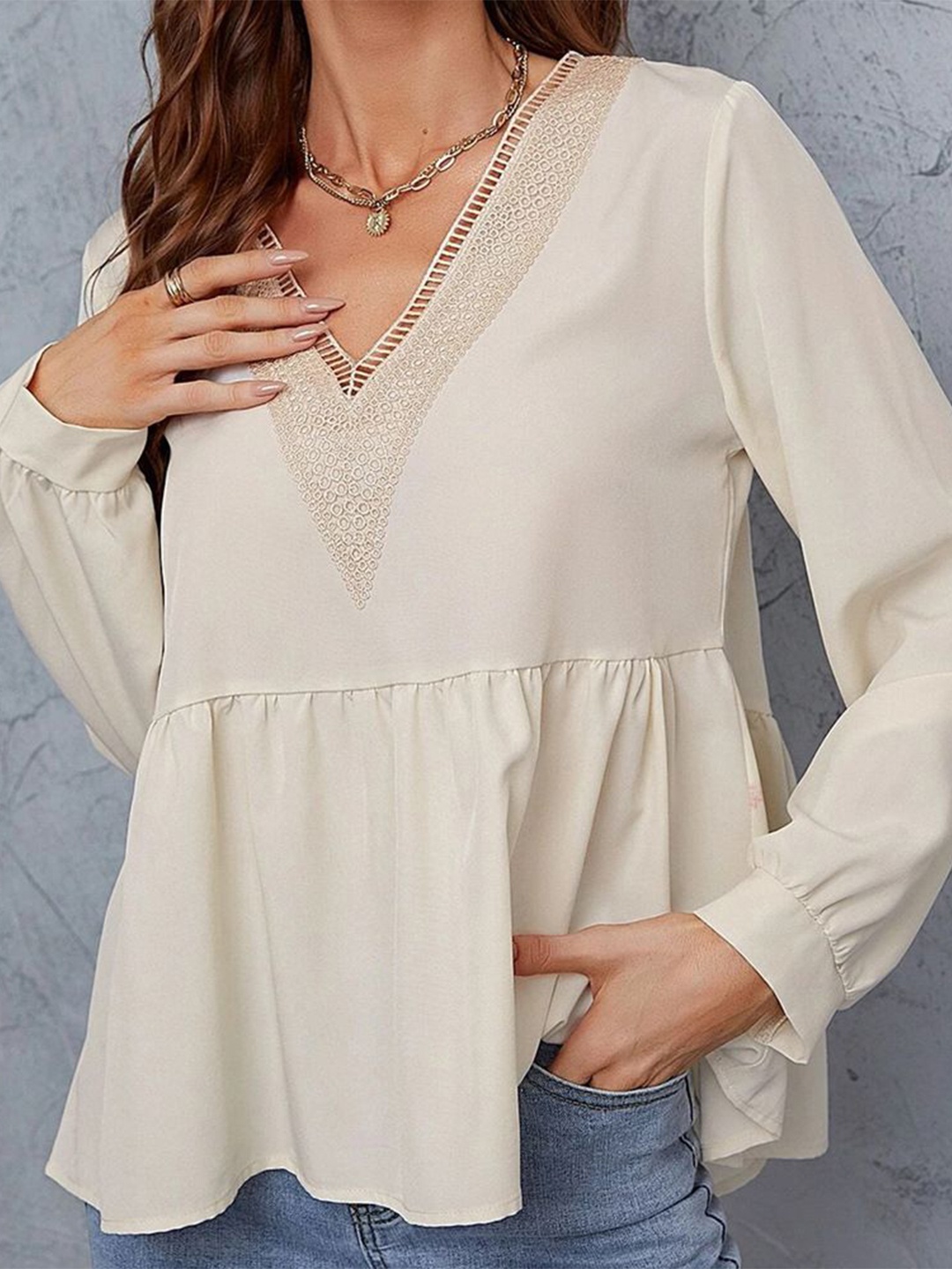 

StyleCast Women Solid V-Neck Top, Beige